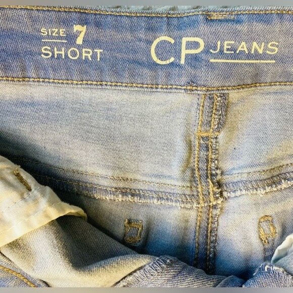 CP Jeans Fringed Denim Shorts Size 7 Light Wash 5 Pockets Stretch - Picture 4 of 9